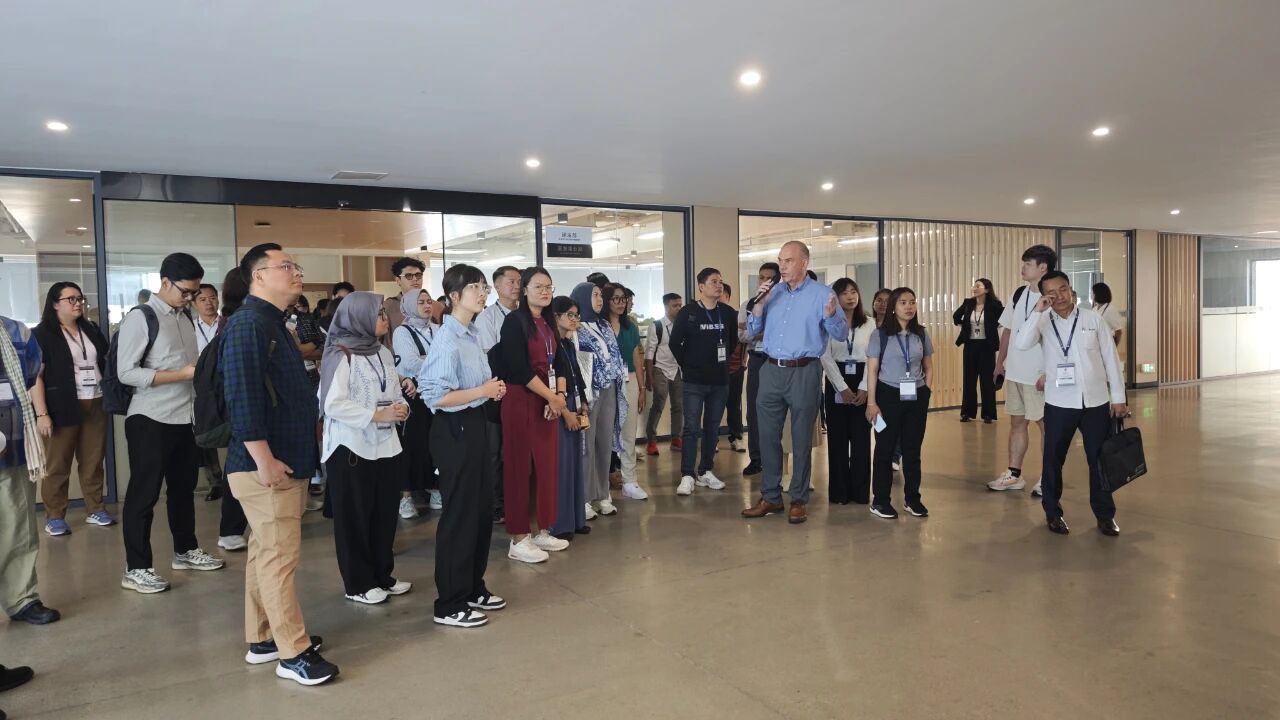 參觀辦公樓 參觀辦公樓