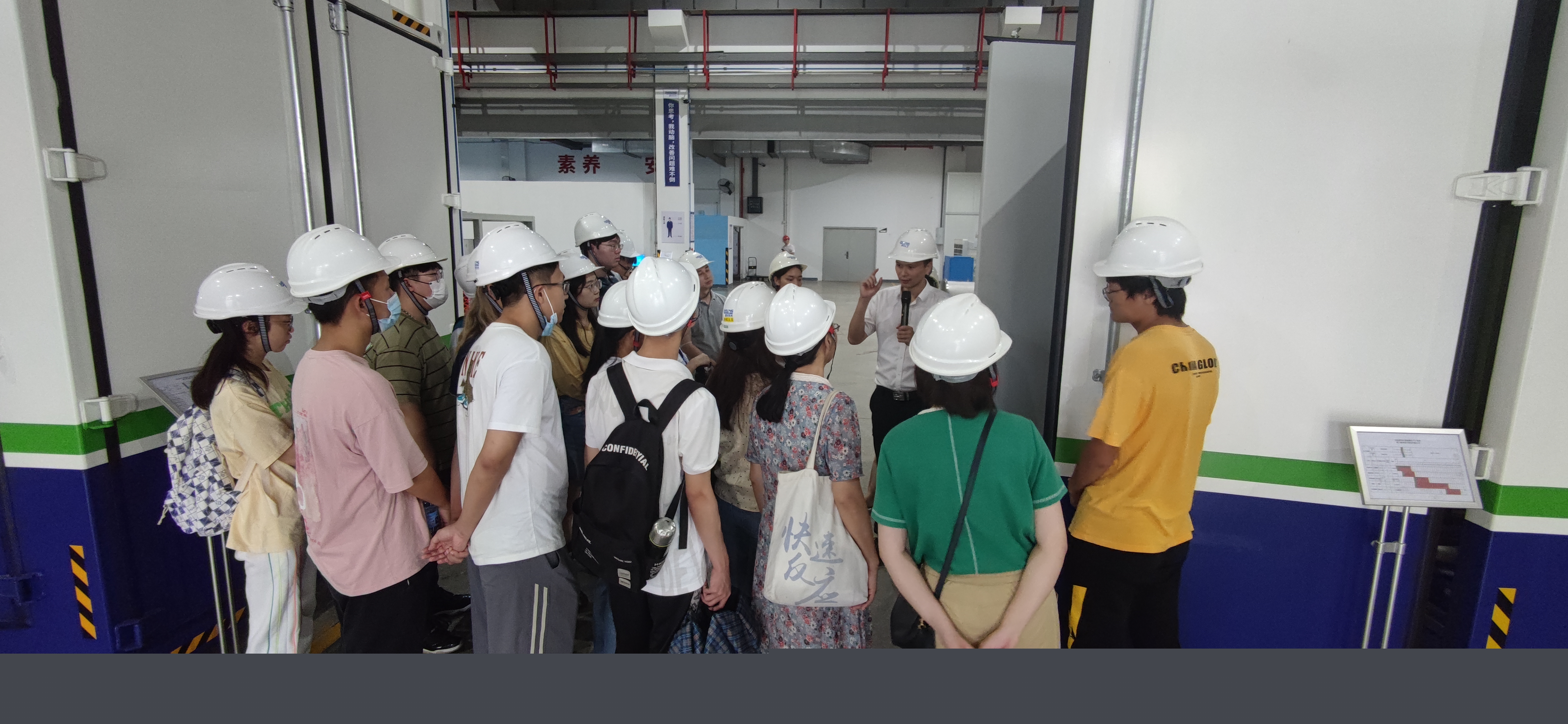 1657272375190201.jpg 1657272375190201.jpg